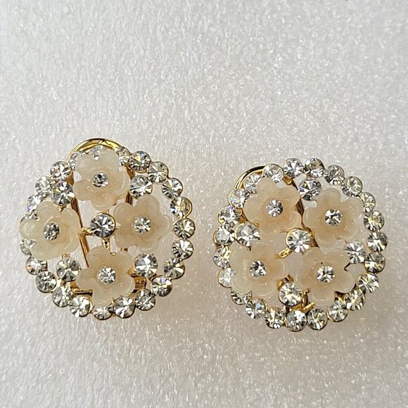 Flower Earrings Elegant Floral Motif Crystal Earrings - Picture 5 of 8